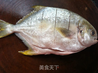 红烧金昌鱼的做法步骤：4