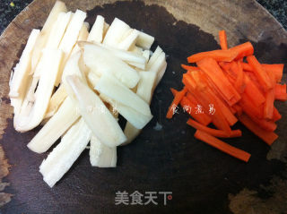 藕条炒豆角的做法步骤：2