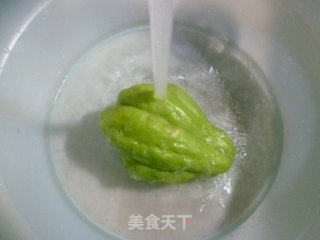 酱肉炒佛手瓜的做法步骤：2