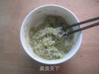 香芹虾丸的做法步骤：4