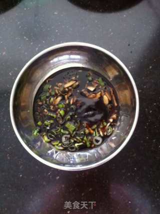 鱼香豆腐丁的做法步骤：8