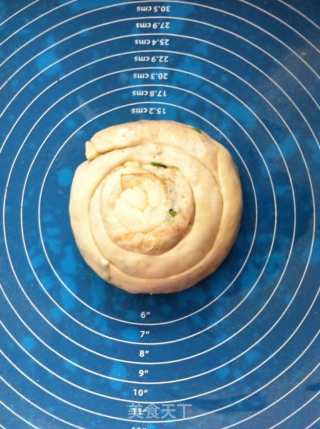 五香葱油饼的做法步骤：11