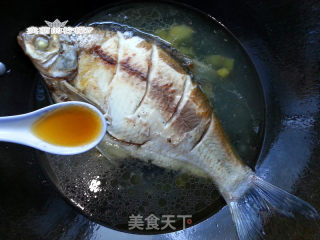 香菇炖鳊鱼的做法步骤：4
