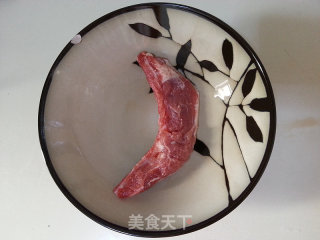 香辣月牙骨的做法步骤：1