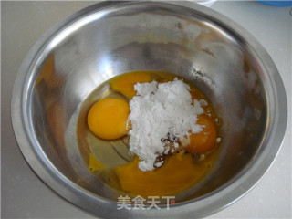 蜂蜜凹蛋糕的做法步骤：2