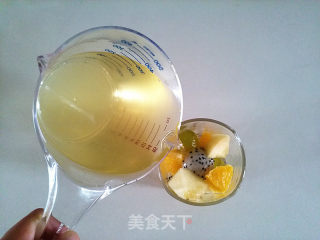 综合水果杯的做法步骤：8