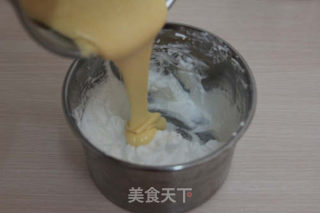 【番茄配方】奶酪戚风蛋糕——口感似轻乳酪又多一份戚风的干爽的做法步骤：8