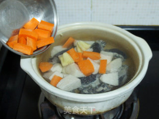 鲜淮山乌鸡汤的做法步骤：7