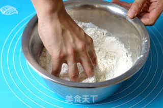 【番茄配方】家庭制作面包之——手工揉面教程的做法步骤：3