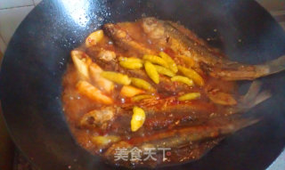 泡椒华子鱼的做法步骤：5