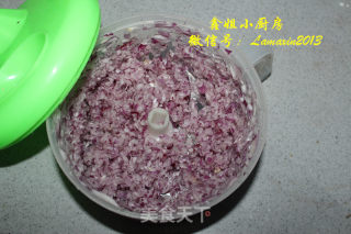 牛肉洋葱馅饼的做法步骤：5