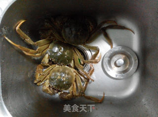 清蒸大闸蟹的做法步骤：1