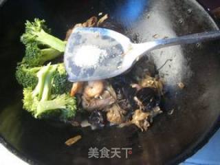 鲜味猴头菇的做法步骤：6