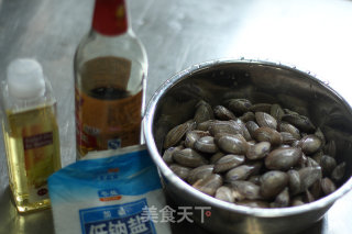蒜蓉烤花甲的做法步骤：1