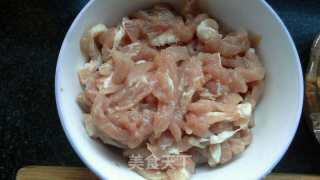 榨菜肉丝的做法步骤：1