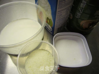 凝雪一般--椰香奶冻糕的做法步骤：1