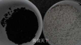 双色桂花糯米藕的做法步骤：2