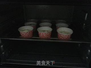 万圣节杯子蛋糕的做法步骤：4