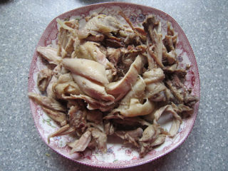 麻辣手撕鸡腿的做法步骤：11