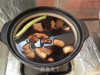 超简易版红烧肉的做法步骤：4