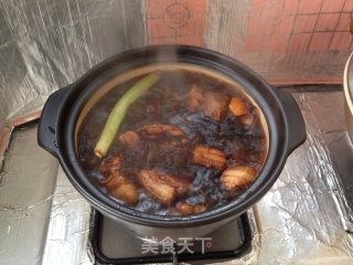 超简易版红烧肉的做法步骤：5