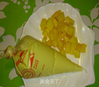 美味芒果椰奶饼的做法步骤：3