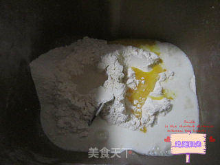 米奇，兔子，鱼面包的做法步骤：1