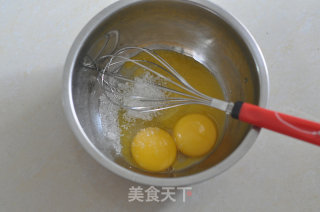 小麦胚芽蛋糕卷的做法步骤：2