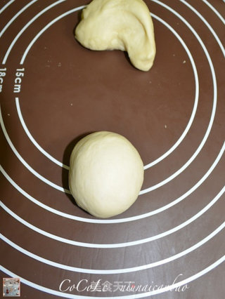 私菜食谱经－－牛奶餐包【手工版】的做法步骤：24