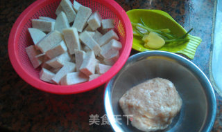 肉末烧香芋的做法步骤：1