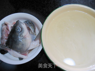 鱼头粉丝汤的做法步骤：1