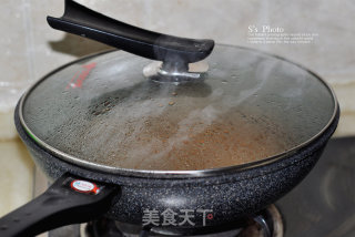 小朋友最爱吃得---茄丁烩翅中的做法步骤：7