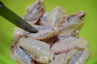 美味烤鸡翅的做法步骤：1