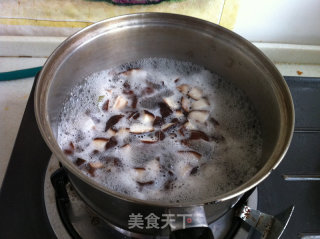 紫菜鸡蛋疙瘩汤的做法步骤：3
