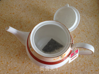 香滑奶茶的做法步骤：1
