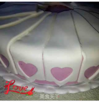 红火龙果酸奶夹心翻糖慕斯的做法步骤：10