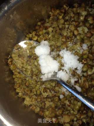 绿豆馅红薯饼的做法步骤：1