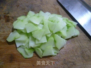 开洋鱿鱼炒佛手瓜的做法步骤：5