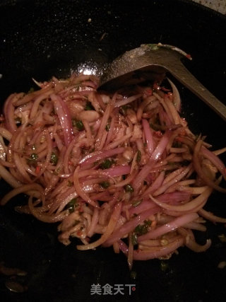 洋葱炒肉的做法步骤：9