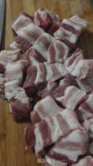 传统红烧肉的做法步骤：2