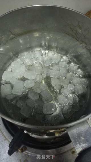 传统红烧肉的做法步骤：4