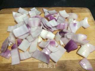 黄金咖喱猪扒饭的做法步骤：1