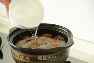 砂锅肉丸的做法步骤：4