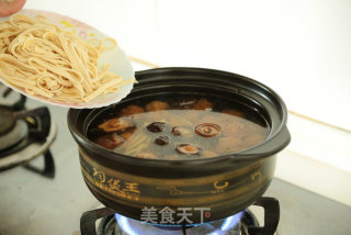 砂锅肉丸的做法步骤：5