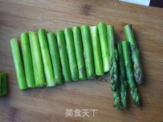 香煎培根芦笋卷的做法步骤：3