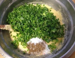 香芹叶杂粮鸡蛋饼的做法步骤：8