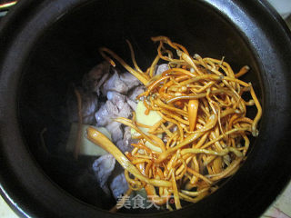 虫草花炖鸭肉的做法步骤：5