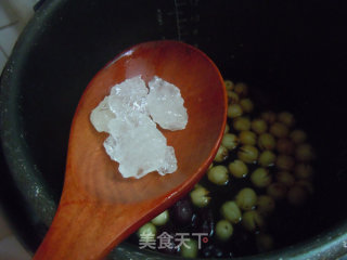 秋天是养身的最好季节---建莲红枣汤的做法步骤：4