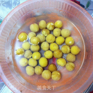 五香栗子的做法步骤：2