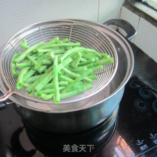 豆角炒丝瓜的做法步骤：4